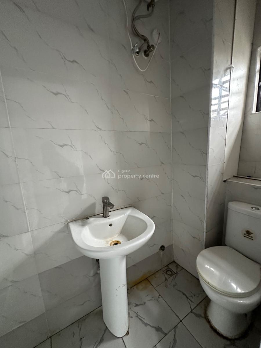 Nicely Built 2 Bedroom Apartment, Orchid, Lekki, Lagos, Flat / Apartment for Rent