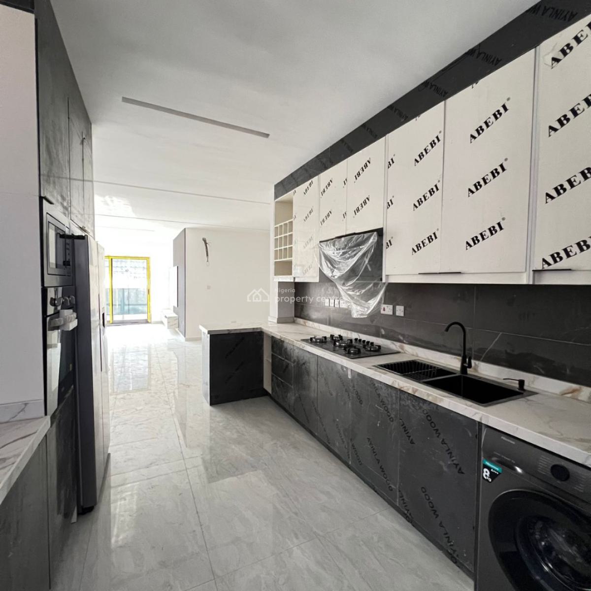 Ultra-modern 3-bedroom Studio Flat with Swimming Pool & Gym, Contemporary Design + Luxury Lifestyle, Ikate Elegushi, Lekki, Lagos, Block of Flats for Sale
