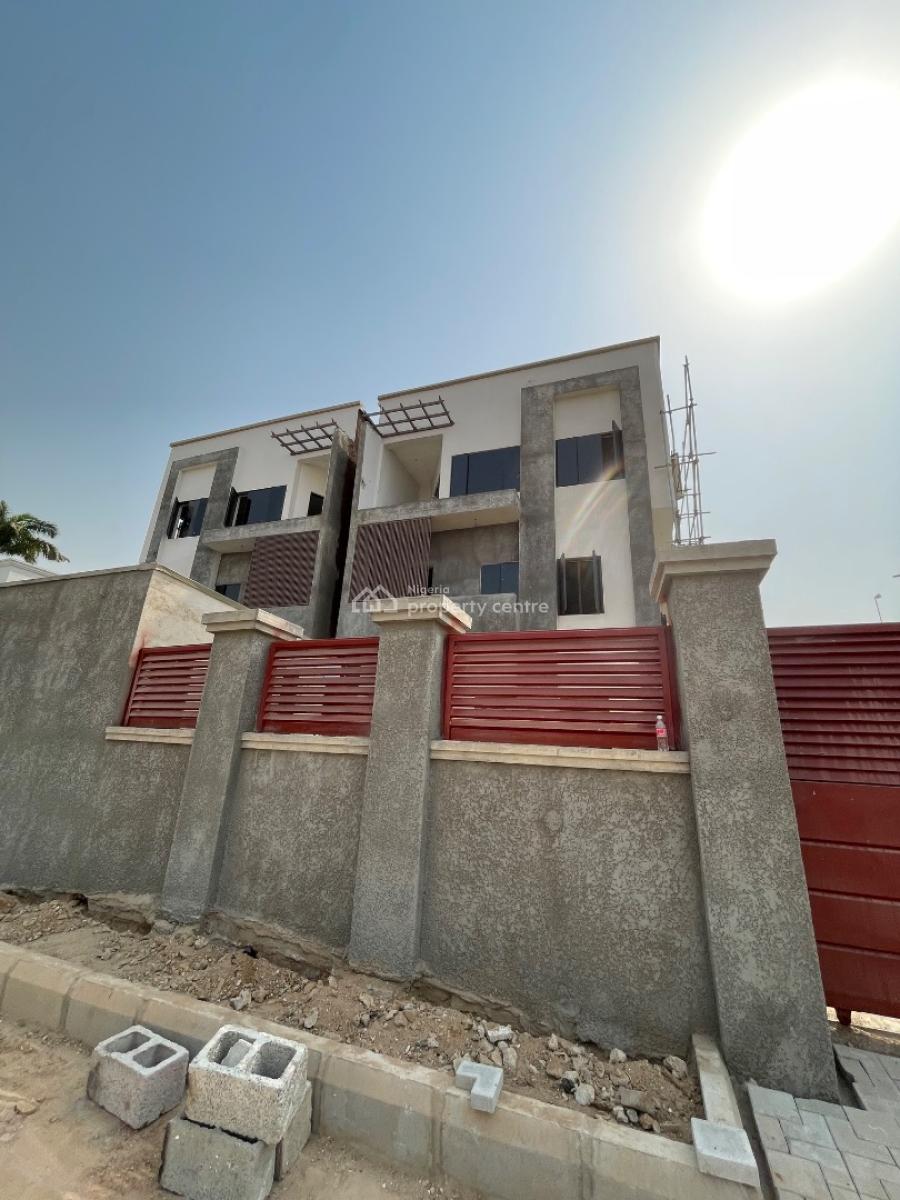 7 Bedrooms Semi-detached Duplex with Boys Quarter, Wuse 2, Abuja, Semi-detached Duplex for Sale