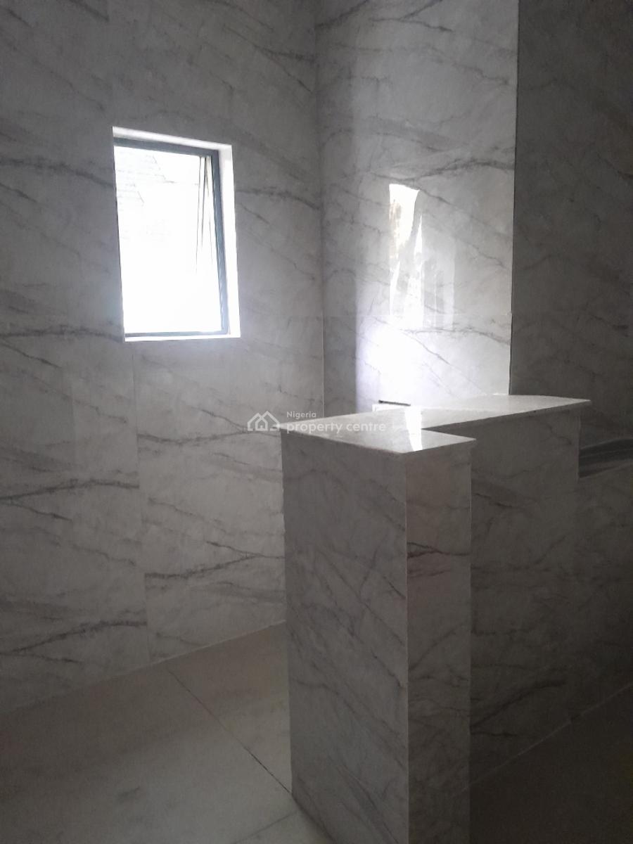 7 Bedrooms Semi-detached Duplex with Boys Quarter, Wuse 2, Abuja, Semi-detached Duplex for Sale