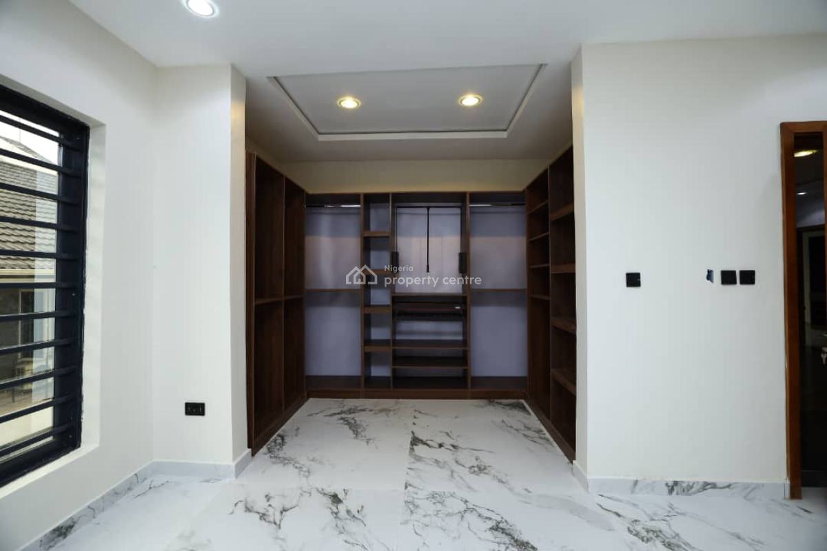 a 5 Bedroom All Ensuite Detached House, Royal Garden Estate, Ajah, Lagos, House for Sale