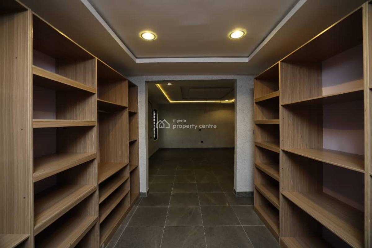 a 5 Bedroom All Ensuite Detached House, Royal Garden Estate, Ajah, Lagos, House for Sale