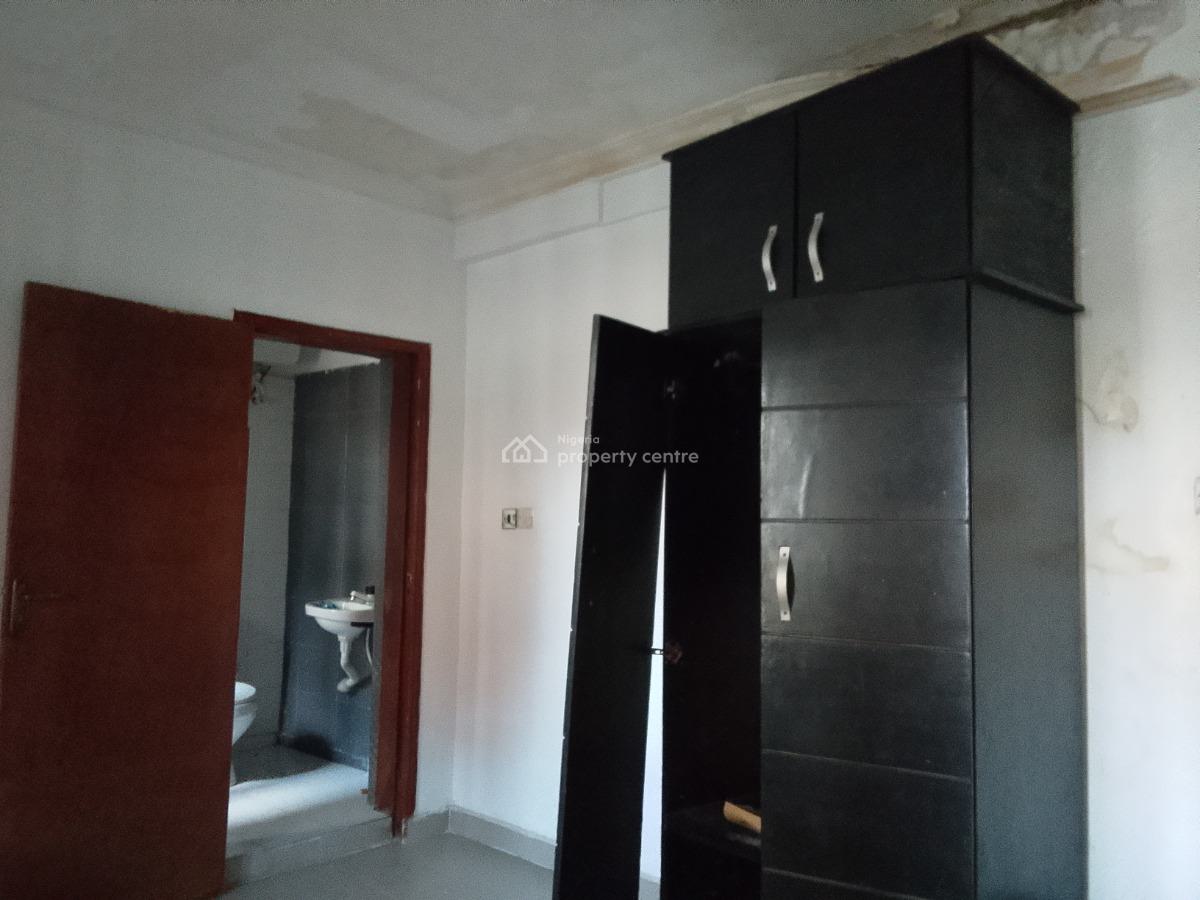 Tastefully Finished 2 Bedroom Flat, Adekunle, Yaba, Lagos, Flat / Apartment for Rent