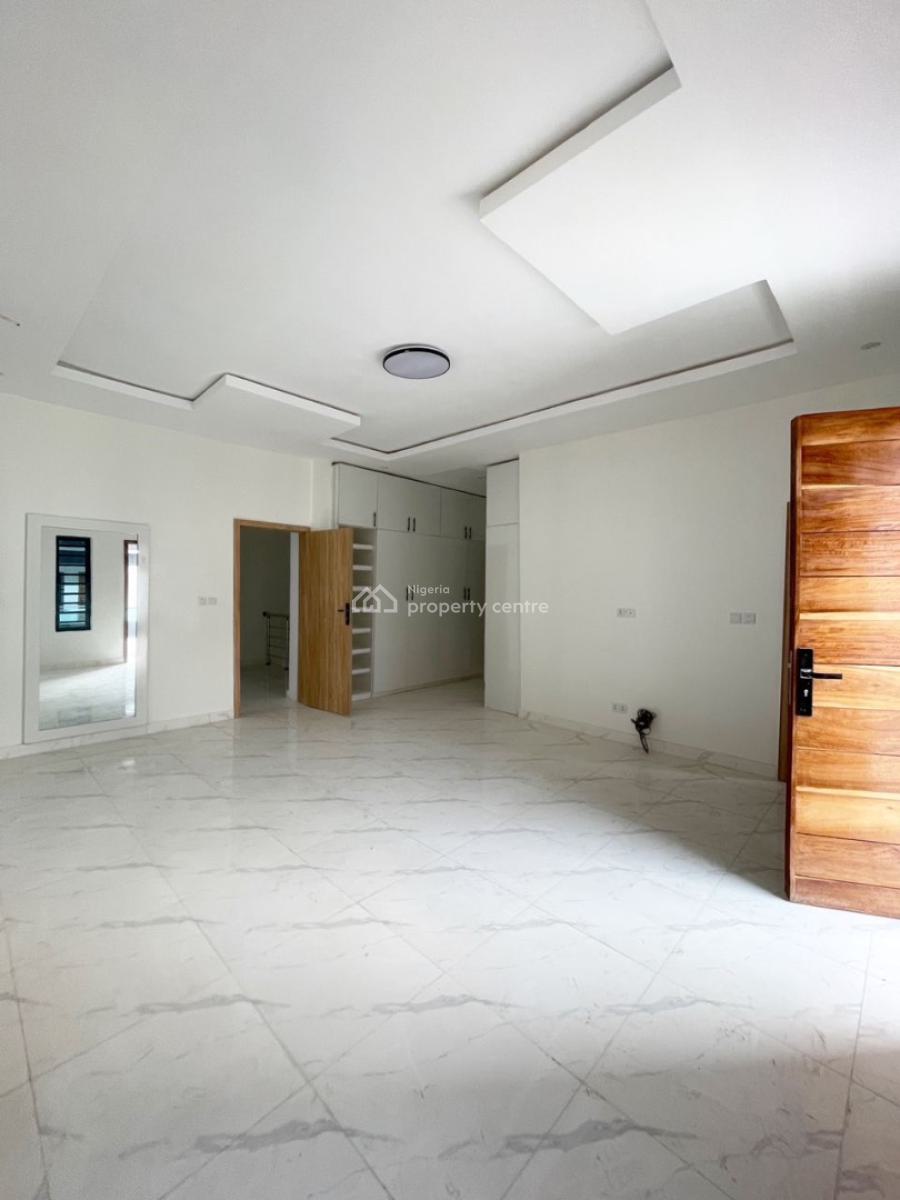 4 Bedroom Semi Detached Duplex with Bq, Vgc, Lekki, Lagos, Semi-detached Duplex for Sale