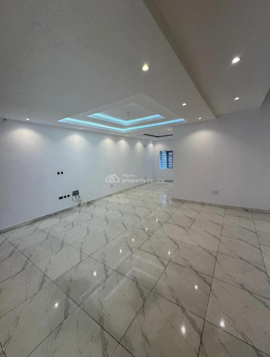Beautiful 4-bedroom Terrace with a Bq, Lekki Phase 1, Lekki, Lagos, Terraced Duplex for Rent