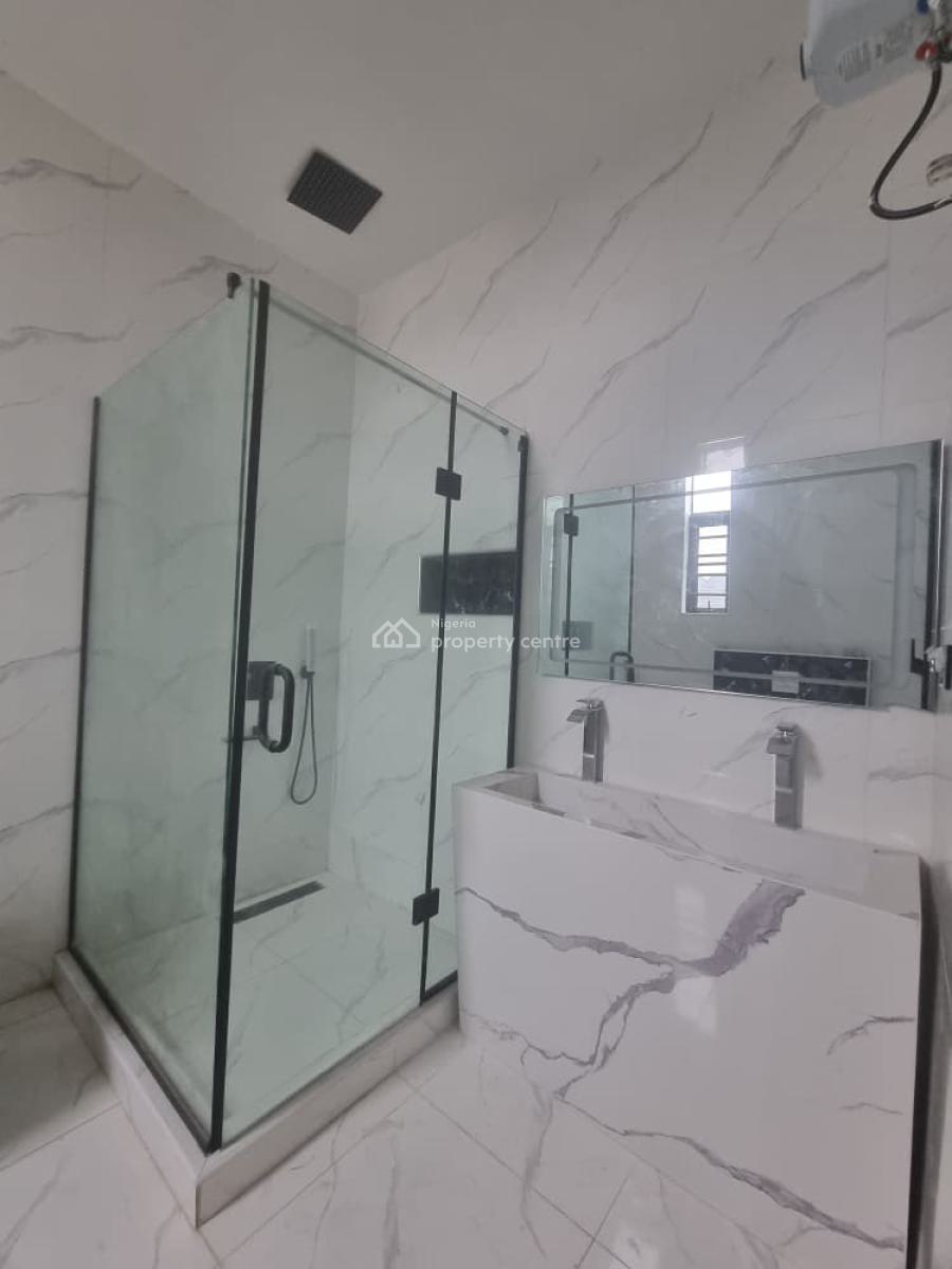 5 Bedrooms Fully  Detached House with Bq, Chevron, Lekki, Lagos, Detached Duplex for Sale