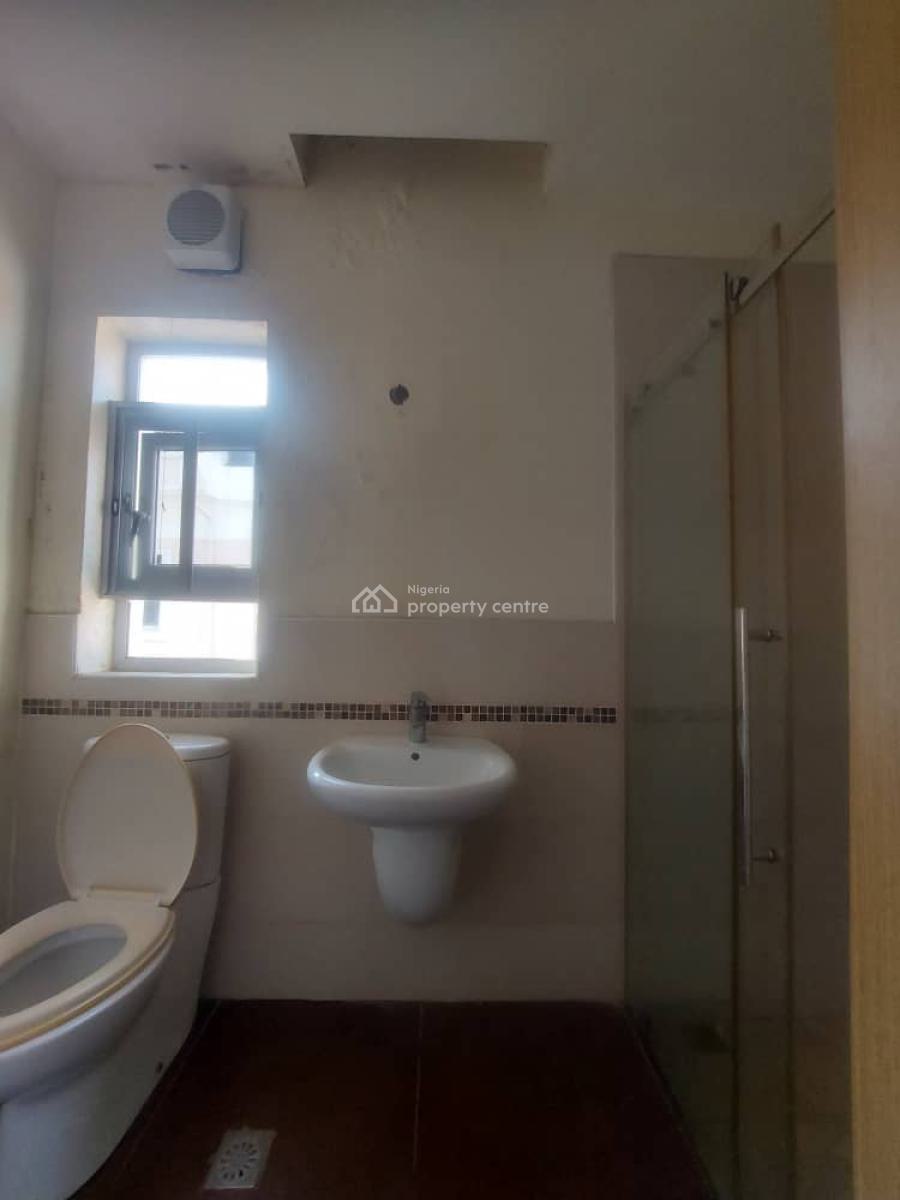 Spacious Self Contained Shared Apartment, Orchid Road, Lekki, Lagos, Self Contain (single Rooms) for Rent