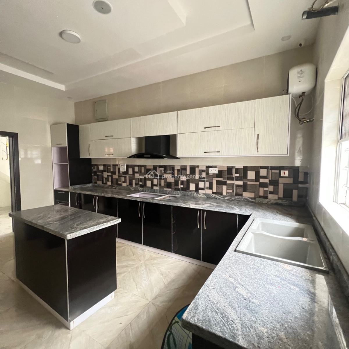 4/5 Bed  180/200/230/250 Million, Ikota, Lekki, Lagos, House for Sale