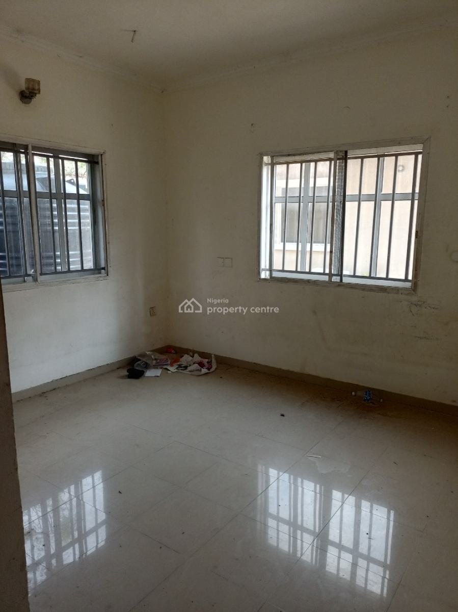 Ensuite Room in a 2bedroom Flat Working Class Only, Ologolo, Lekki, Lagos, Self Contain (single Rooms) for Rent
