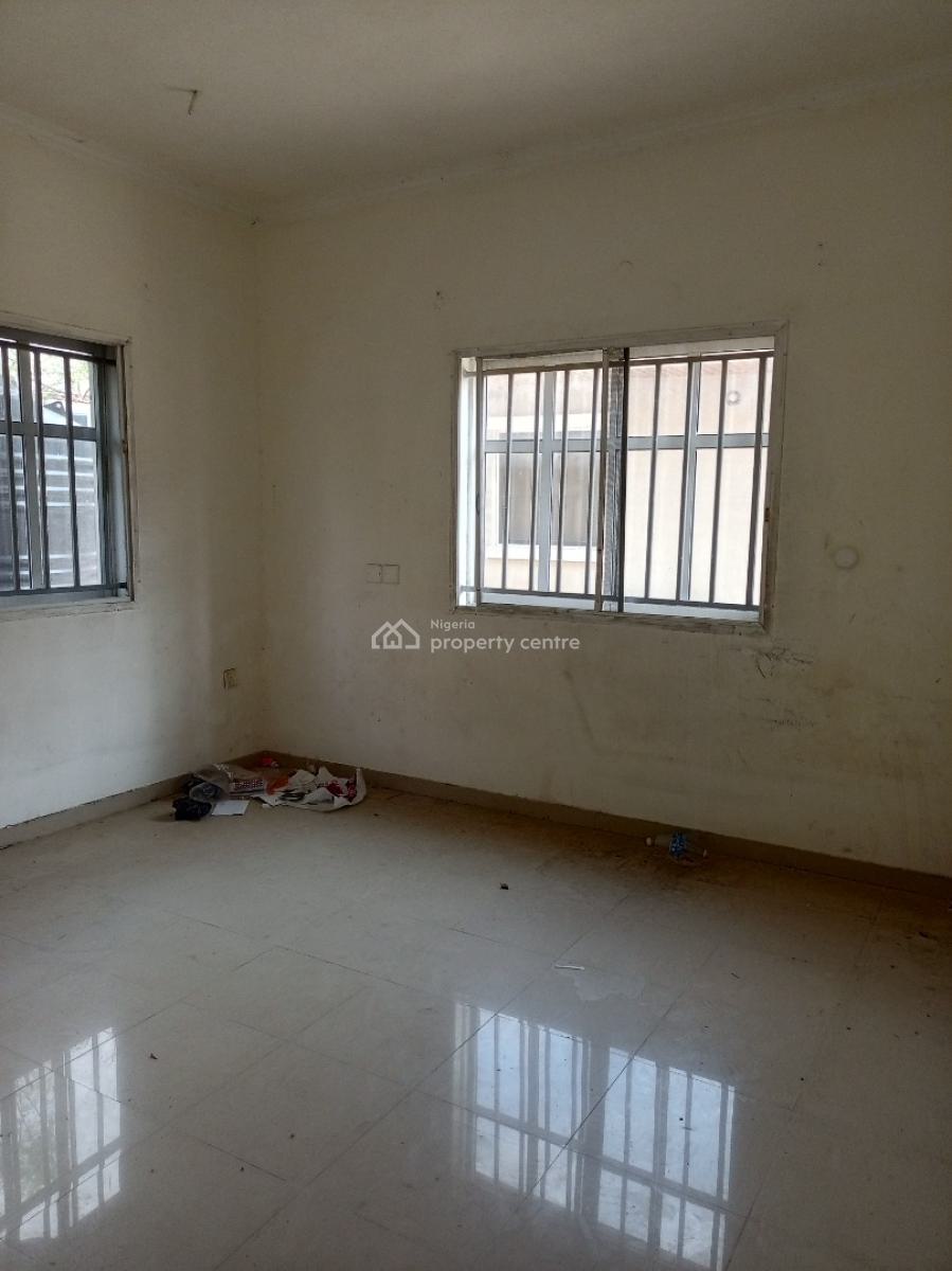 Ensuite Room in a 2bedroom Flat Working Class Only, Ologolo, Lekki, Lagos, Self Contain (single Rooms) for Rent