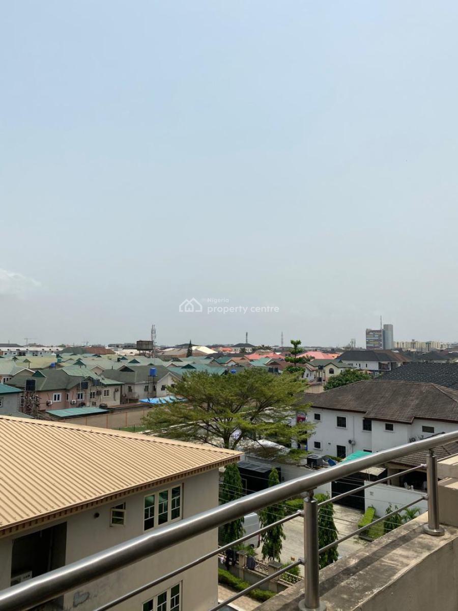 Luxurious and Spacious 3 Bedroom Penthouse, Lekki Phase 1, Lekki, Lagos, Flat / Apartment for Rent