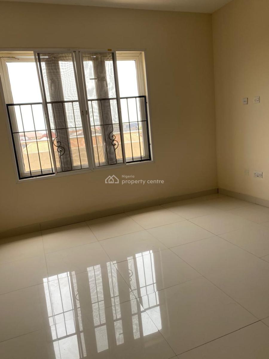 Luxurious and Spacious 3 Bedroom Penthouse, Lekki Phase 1, Lekki, Lagos, Flat / Apartment for Rent