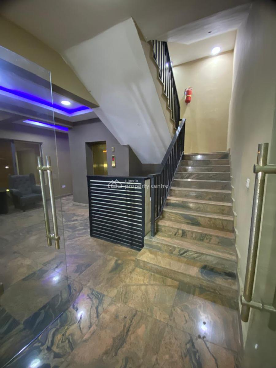 Luxurious and Spacious 3 Bedroom Apartment on 5th Floor, Off Palace Road, Oniru, Victoria Island (vi), Lagos, Flat / Apartment for Rent