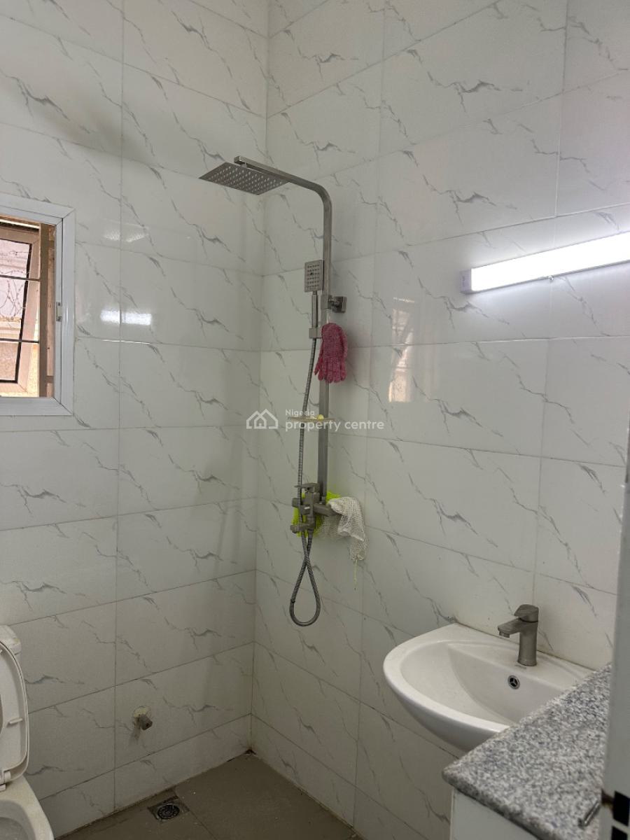 Beautiful Spacious 3 Bedroom Bungalow Standalone, Standard Estate, Galadimawa, Abuja, Detached Bungalow for Rent