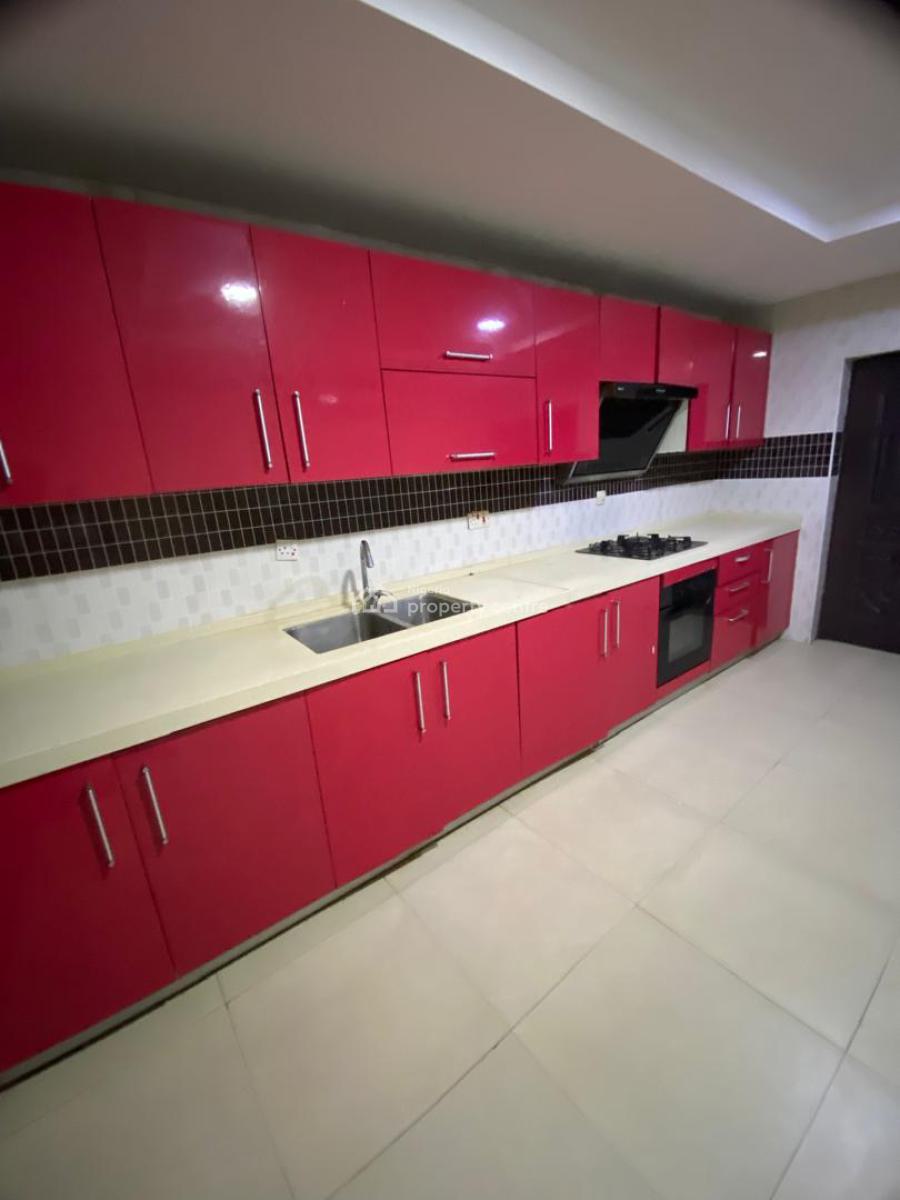 Spacious 3 Bedroom Apartment, Victoria Island (vi), Lagos, Flat / Apartment for Rent
