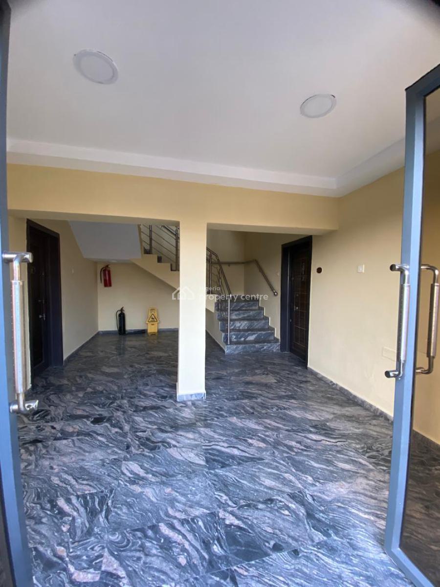Spacious 3 Bedroom Apartment, Victoria Island (vi), Lagos, Flat / Apartment for Rent