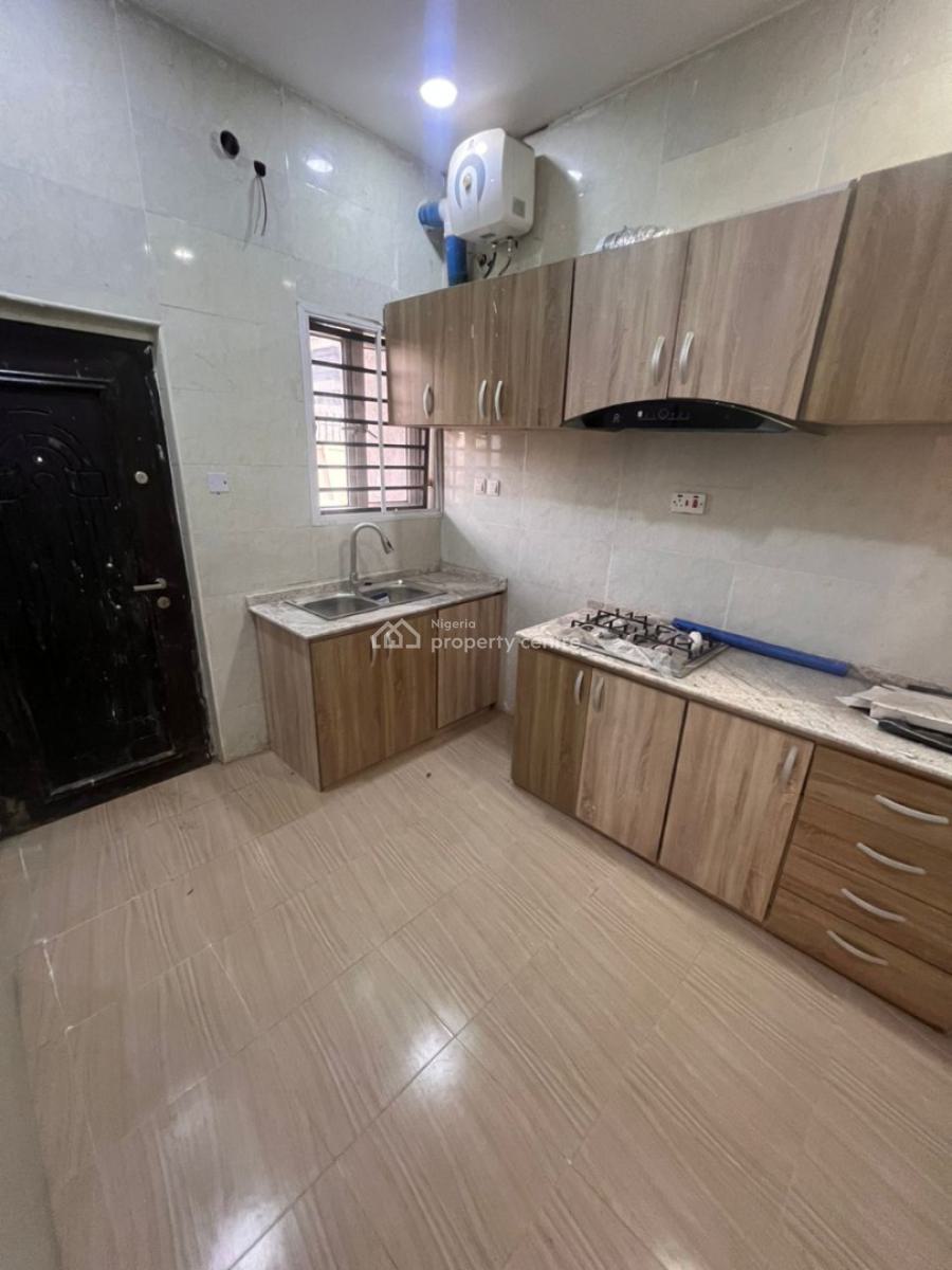 a Brand New Spacious 3 Bedroom Flat, Wuye District, Wuye, Abuja, Flat / Apartment for Rent