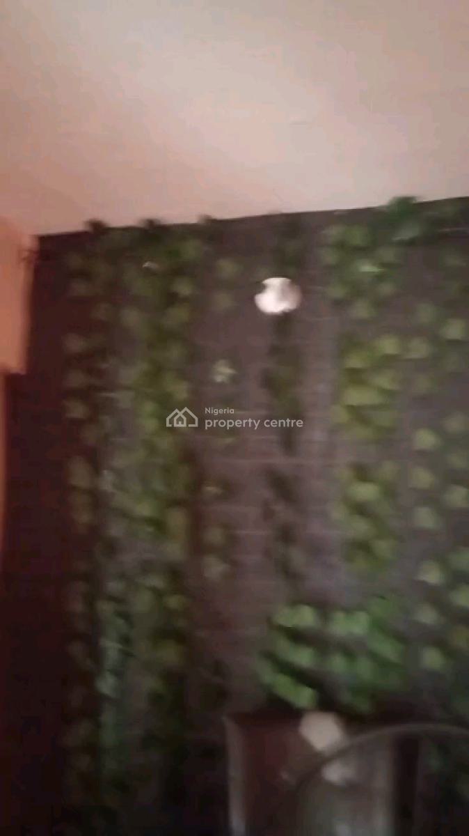 a Very Big Shop, Fola Agoro Road, Shomolu, Lagos, Shop for Rent