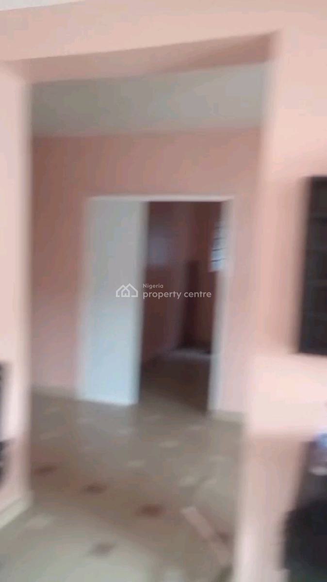 a Very Big Shop, Fola Agoro Road, Shomolu, Lagos, Shop for Rent