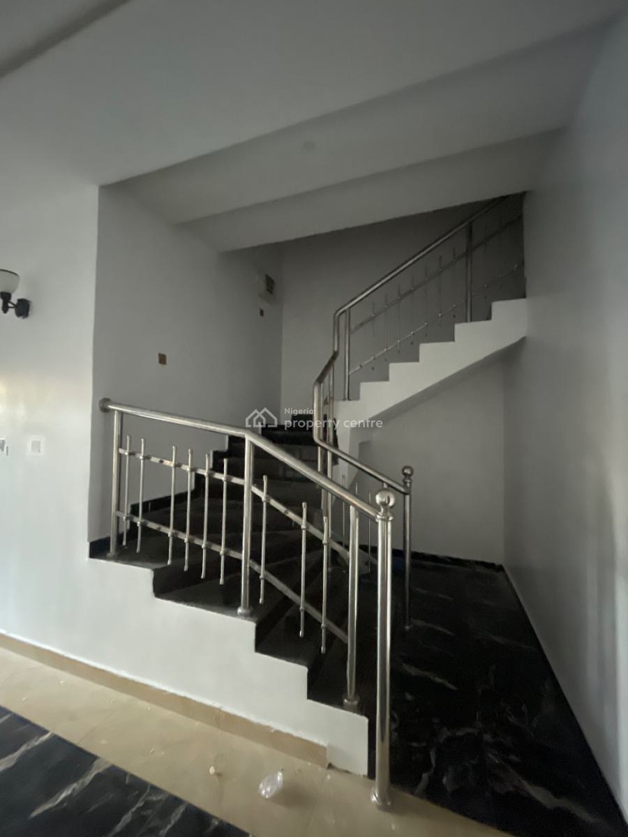 Standard 3-bedroom Duplex with Boys Quarters, Lekki Right By Pinnacle Filling Station, Lekki Phase 1, Lekki, Lagos, Terraced Duplex for Rent