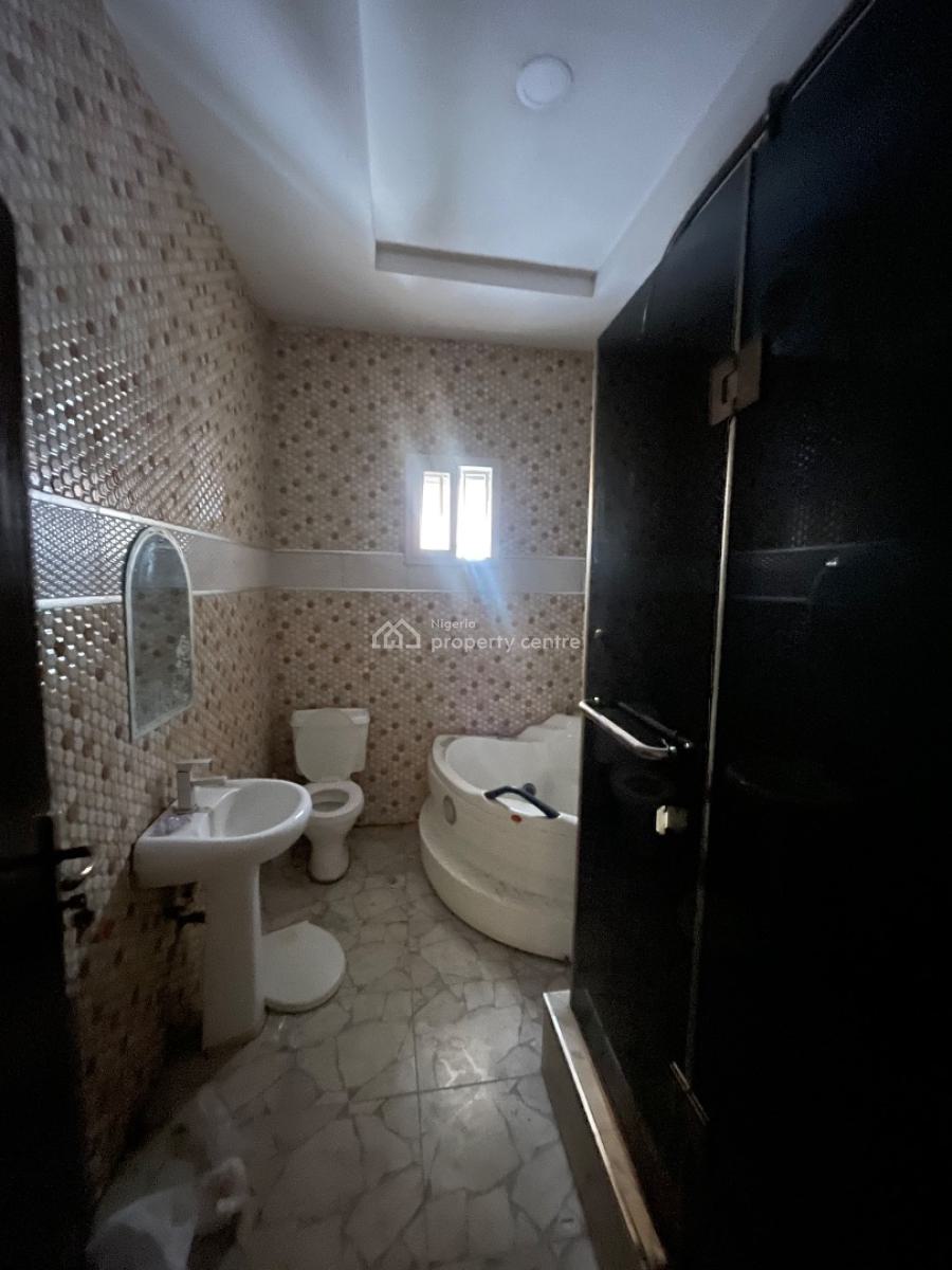 Standard 3-bedroom Duplex with Boys Quarters, Lekki Right By Pinnacle Filling Station, Lekki Phase 1, Lekki, Lagos, Terraced Duplex for Rent