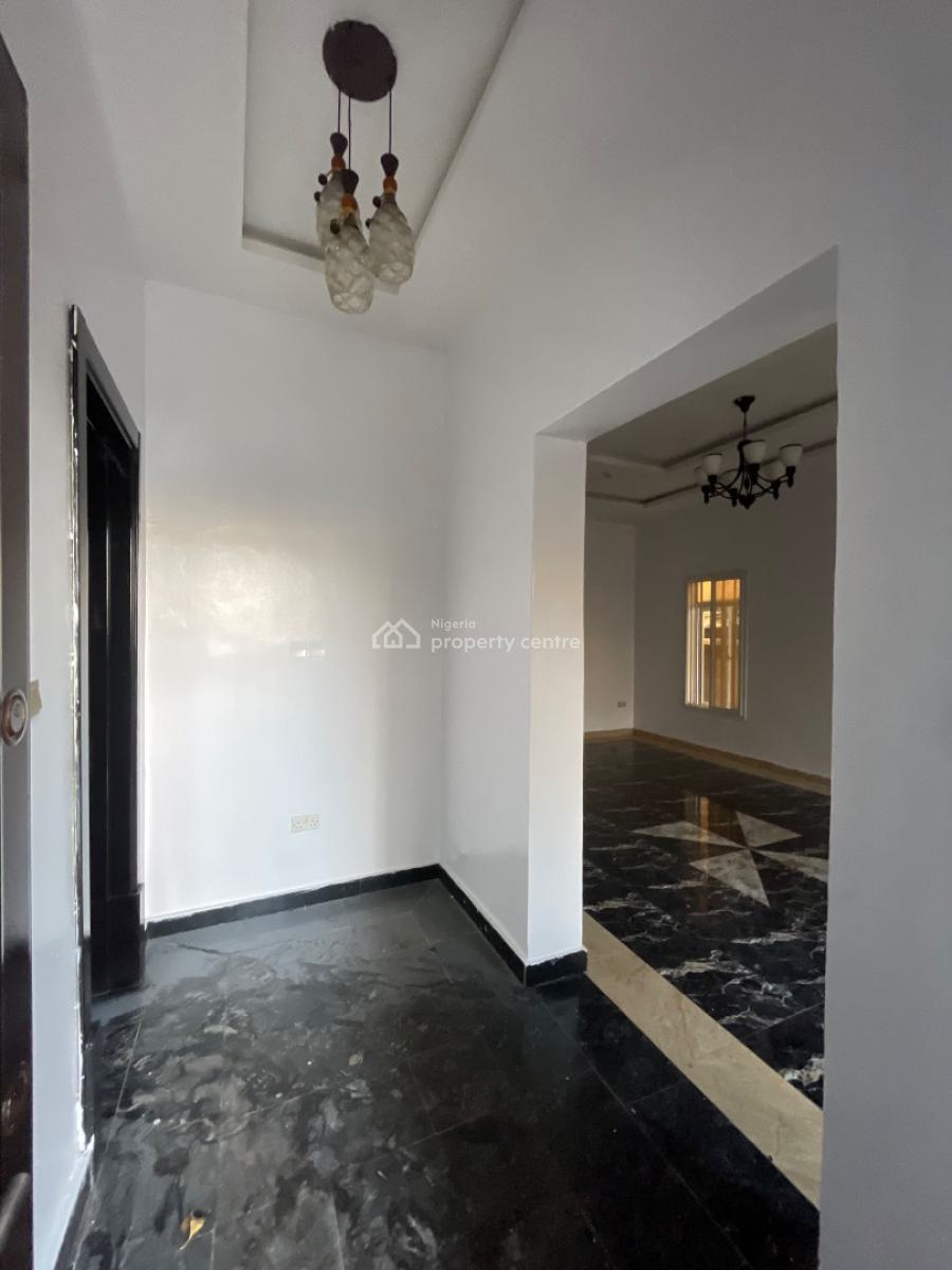 Luxury 3-bedroom Apartment with Bq, Lekki Phase 1, Lekki, Lagos, Flat / Apartment for Rent