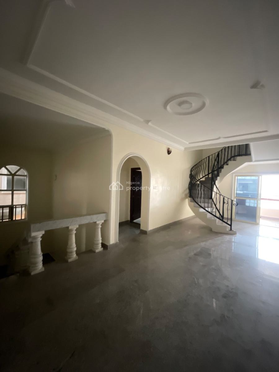 Spacious 5-bedroom Duplex with Boys Quarters, Lekki Right, Lekki Phase 1, Lekki, Lagos, Semi-detached Duplex for Rent