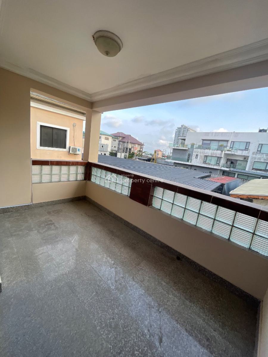 Spacious 5-bedroom Duplex with Boys Quarters, Lekki Right, Lekki Phase 1, Lekki, Lagos, Semi-detached Duplex for Rent