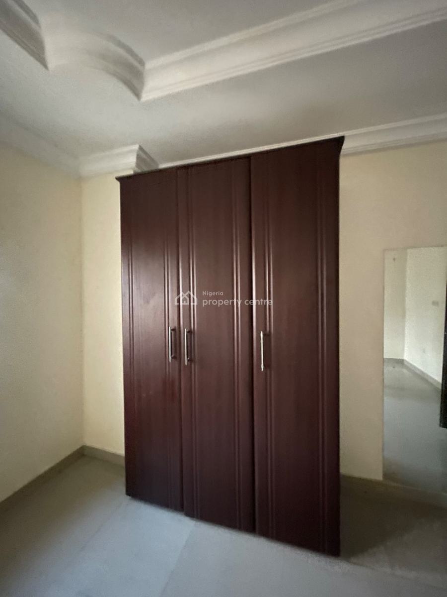 Spacious 5-bedroom Duplex with Boys Quarters, Lekki Right, Lekki Phase 1, Lekki, Lagos, Semi-detached Duplex for Rent