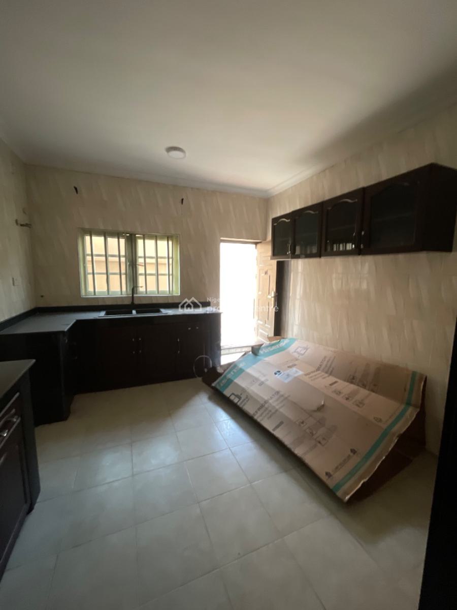 Spacious 5-bedroom Duplex with Boys Quarters, Lekki Right, Lekki Phase 1, Lekki, Lagos, Semi-detached Duplex for Rent