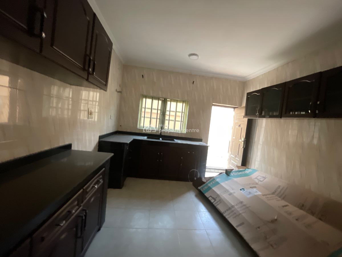 Spacious 5-bedroom Duplex with Boys Quarters, Lekki Right, Lekki Phase 1, Lekki, Lagos, Semi-detached Duplex for Rent