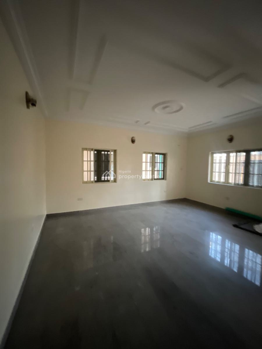 Spacious 5-bedroom Duplex with Boys Quarters, Lekki Right, Lekki Phase 1, Lekki, Lagos, Semi-detached Duplex for Rent