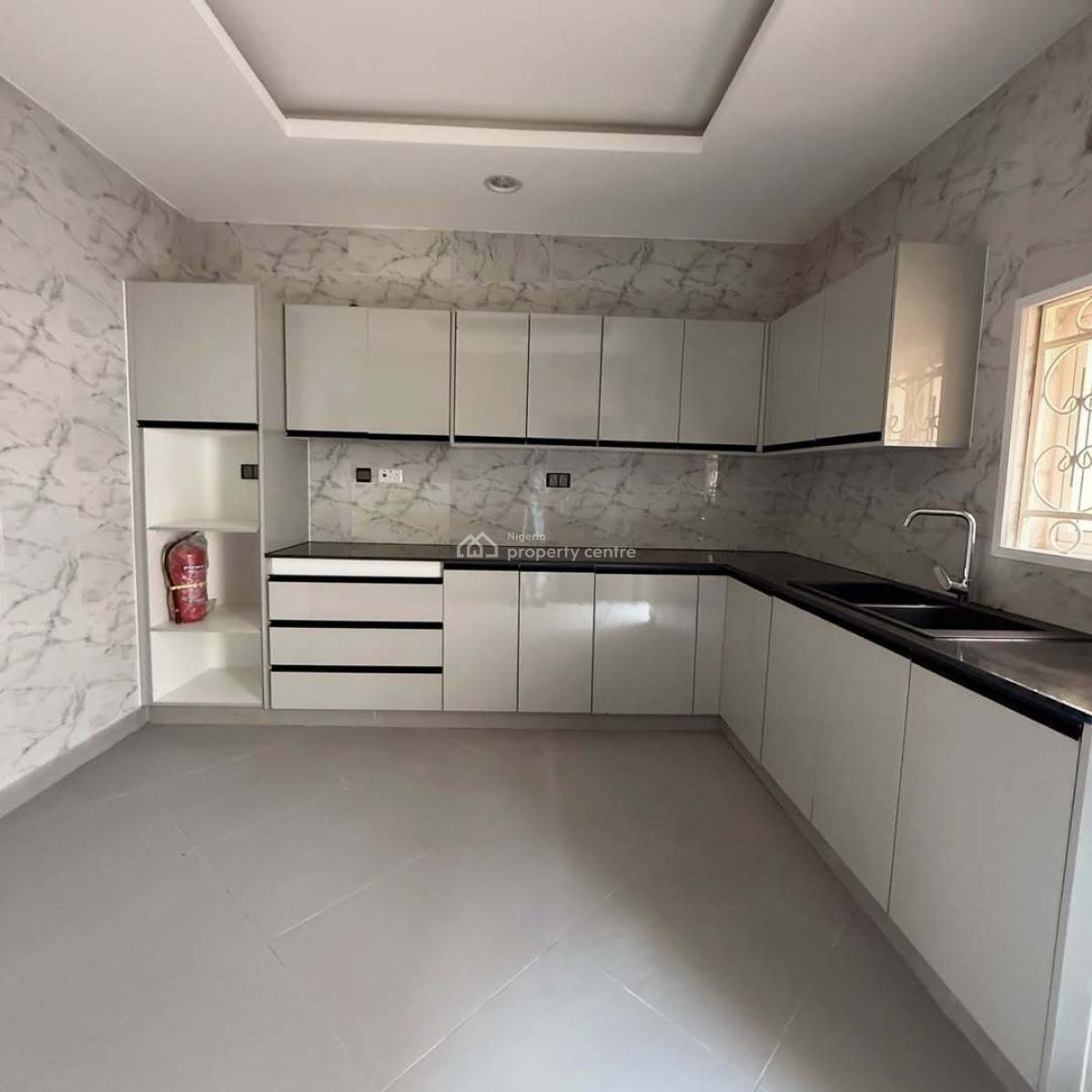 Luxury 4 Bedrooms Terrace with Bq, Maitama District, Abuja, Terraced Duplex for Sale