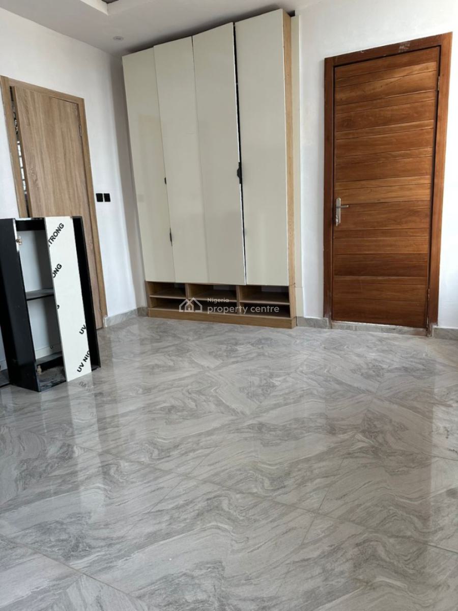 2 Bedrooms Flat, Available, Ikota, Lekki, Lagos, Flat / Apartment for Sale