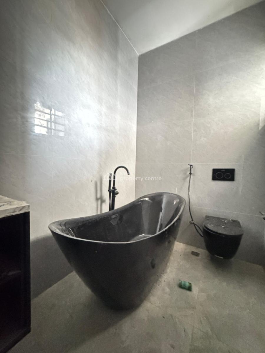 New 2 Bedrooms Apartment, Ikate, Lekki, Lagos, Block of Flats for Sale
