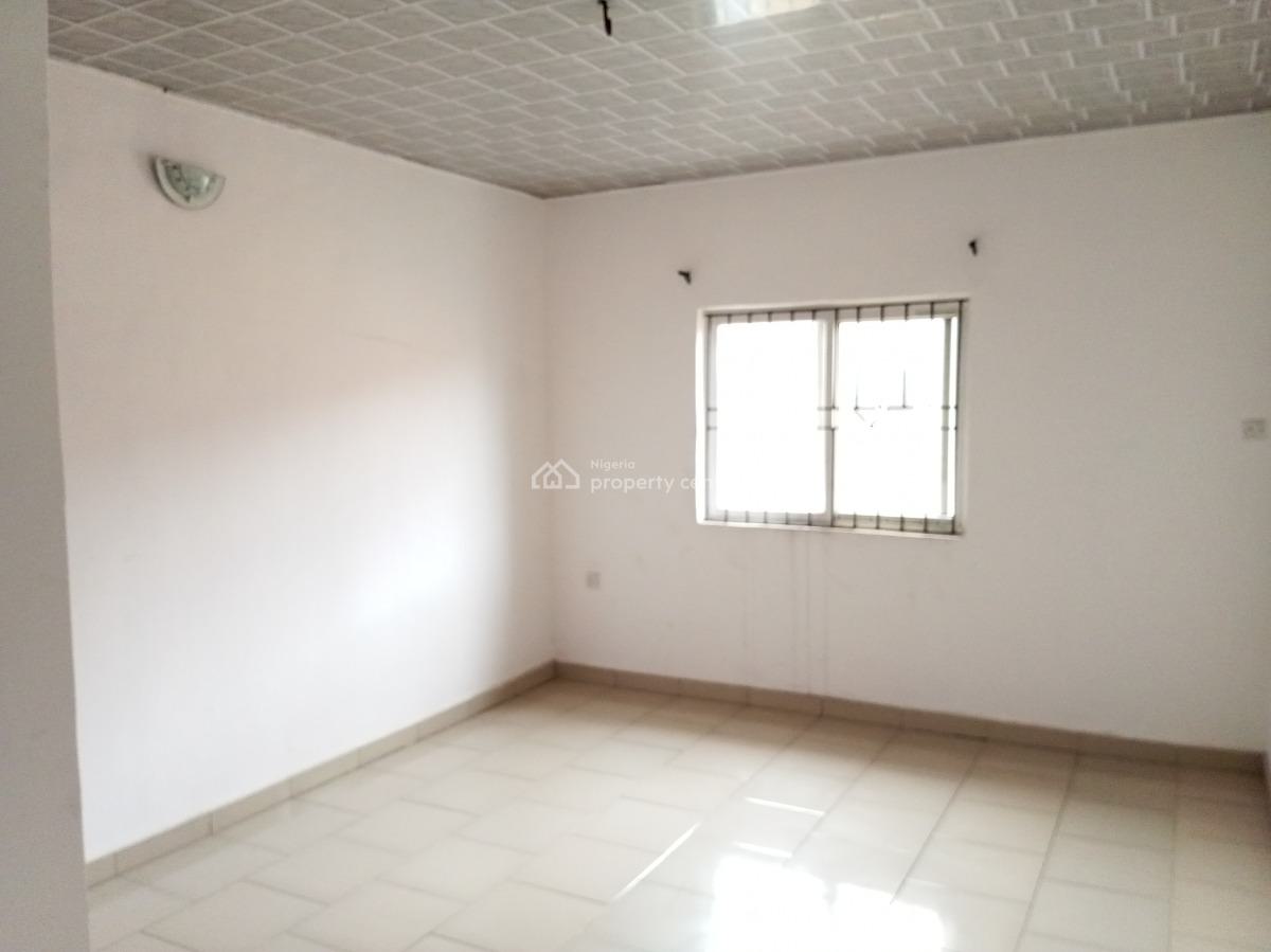 a Nice Room in a Shared Apartment, Ilaje, Ilaje, Ajah, Lagos, Self Contain (single Rooms) for Rent