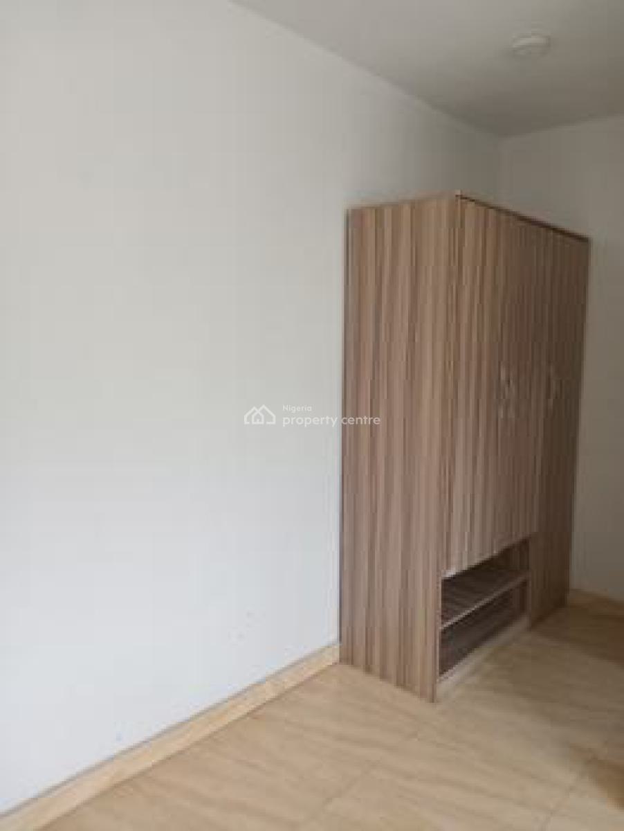 a Very Good Spacious 2 Bedroom Flat + 1bq Attached, Utako District, Utako, Abuja, Flat / Apartment for Rent