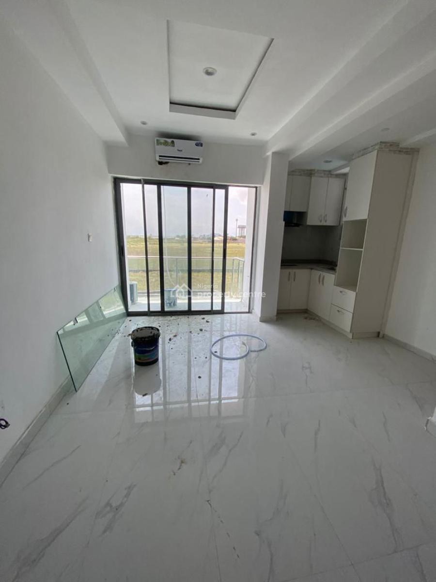 2 Bedroom with Pool, Gym, Elevator, Pinnock Beach Estate, Osapa, Lekki, Lagos, Flat / Apartment for Rent