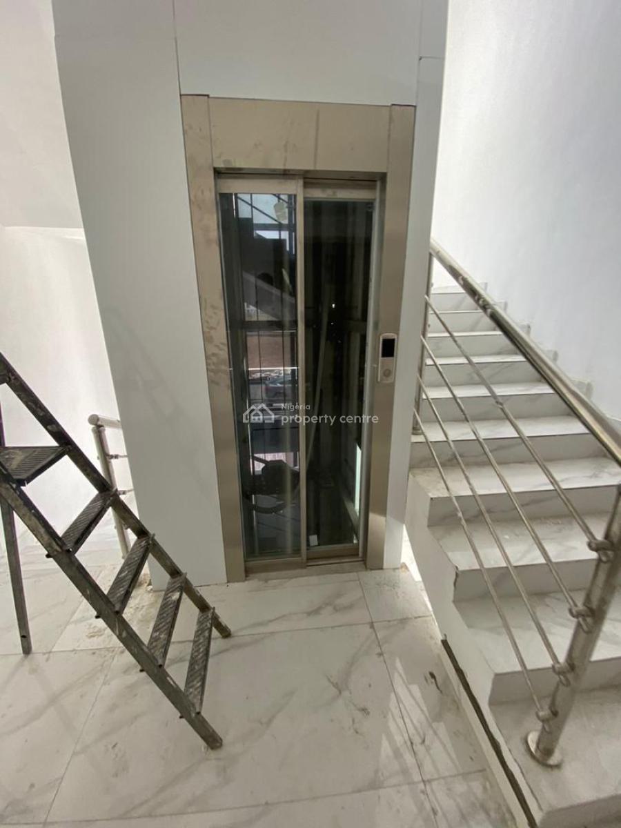 2 Bedroom with Pool, Gym, Elevator, Pinnock Beach Estate, Osapa, Lekki, Lagos, Flat / Apartment for Rent