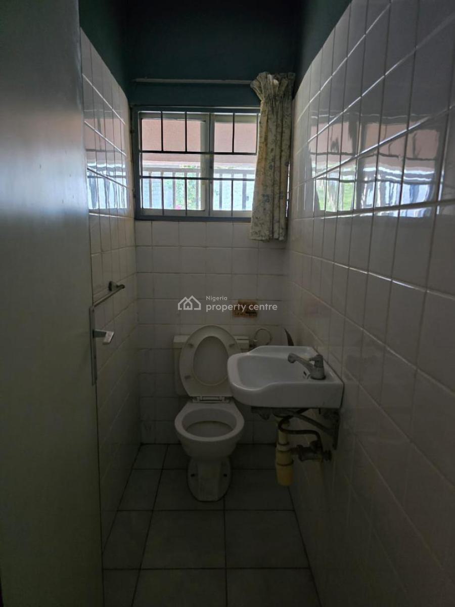 3 Bedroom Semi Detached Bungalow & Bq Self Compound, Lekki Right, Lekki Phase 1, Lekki, Lagos, Semi-detached Duplex for Rent