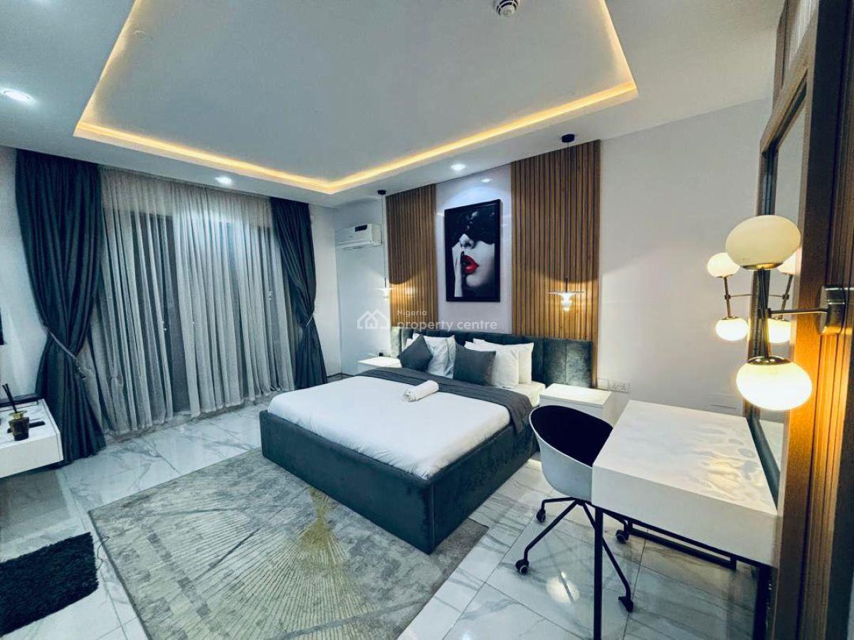 Fully Furnished and Serviced 2 Bedroom Apartment with Pool and Gym, Periwinkle Estate, Lekki Phase 1, Lekki, Lagos, Flat / Apartment for Rent