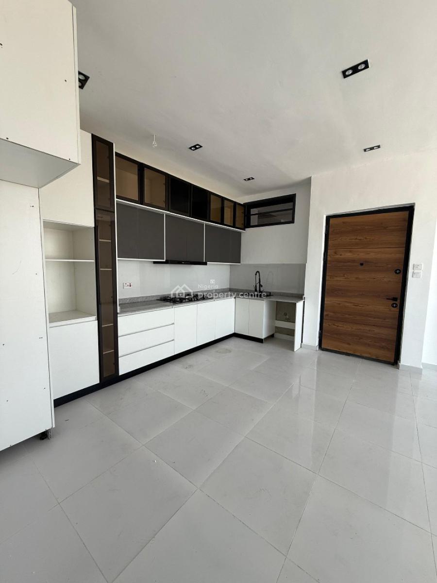 2 Bedroom Apartment, Ologolo, Lekki, Lagos, Flat / Apartment for Sale
