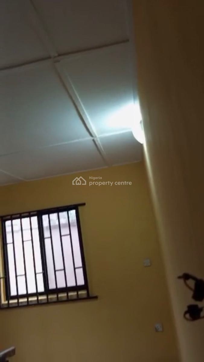a Standard, Modern 3 Bedroom Flat, Gra Phase 2, Magodo, Lagos, Flat / Apartment for Rent