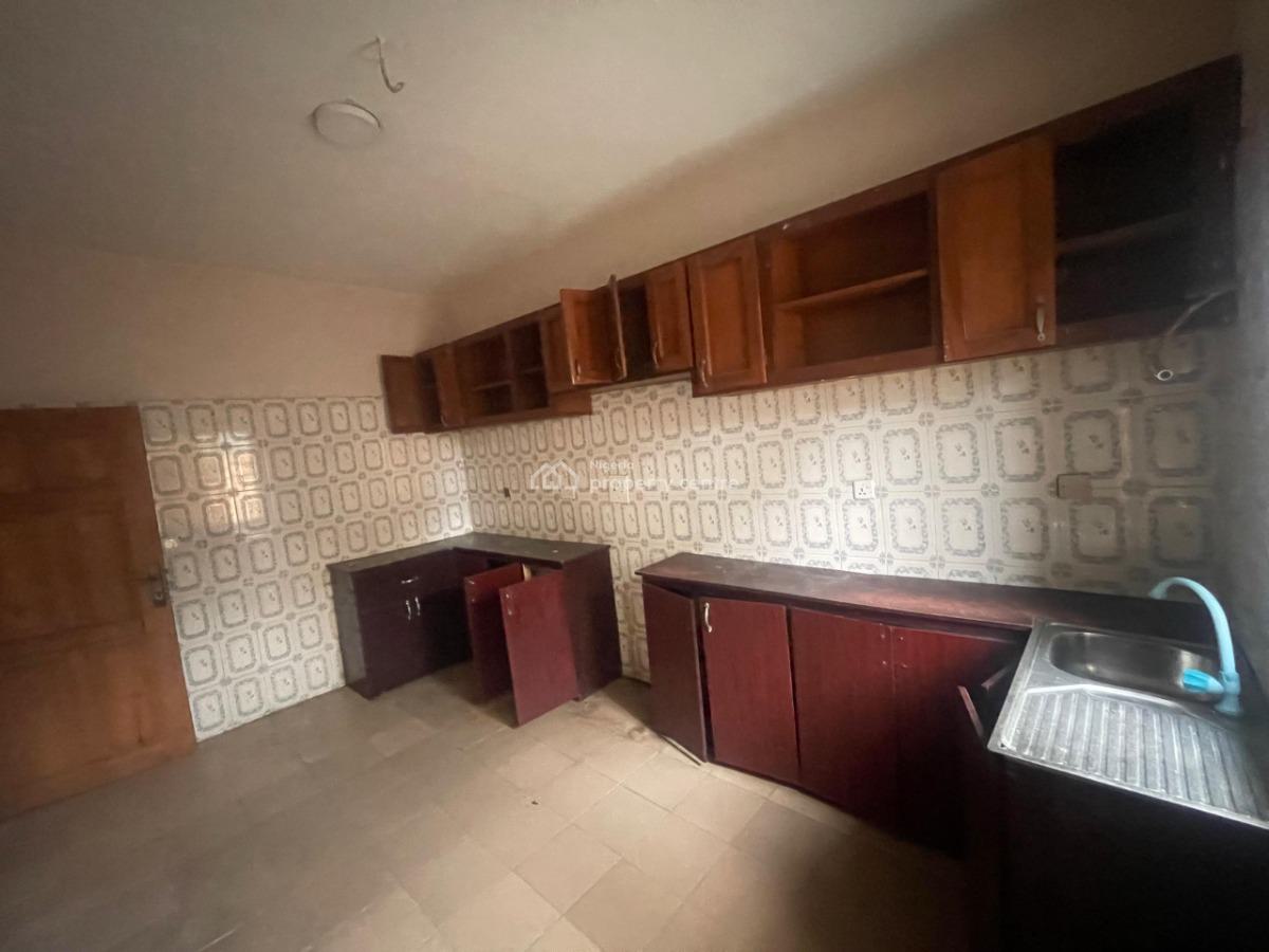 Massive 3 Bedrooms Flat, Eputu London, Eputu, Ibeju Lekki, Lagos, Flat / Apartment for Rent
