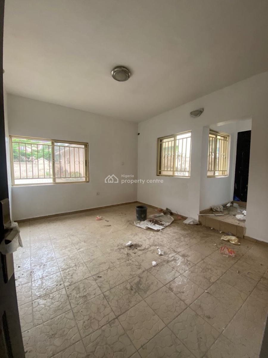Renovated 3 Bedrooms Blocks of Flats, Off 1st Avenue, Gwarinpa, Abuja, Block of Flats for Rent
