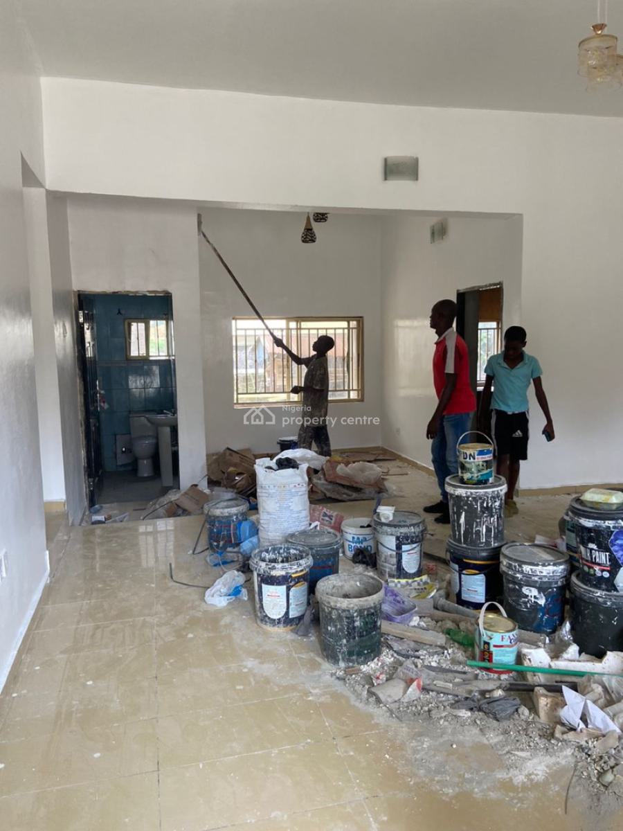 Renovated 3 Bedrooms Blocks of Flats, Off 1st Avenue, Gwarinpa, Abuja, Block of Flats for Rent