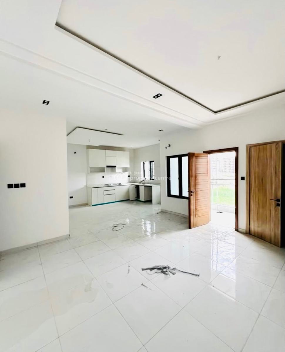 Luxury and Spacious 2 Bedroom Penthouse, Lekki Phase 1, Lekki, Lagos, Flat / Apartment for Rent