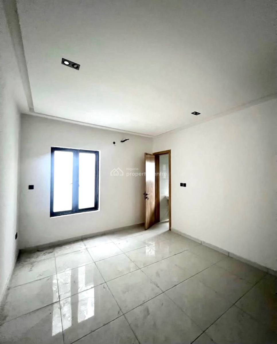 Luxury and Spacious 2 Bedroom Penthouse, Lekki Phase 1, Lekki, Lagos, Flat / Apartment for Rent