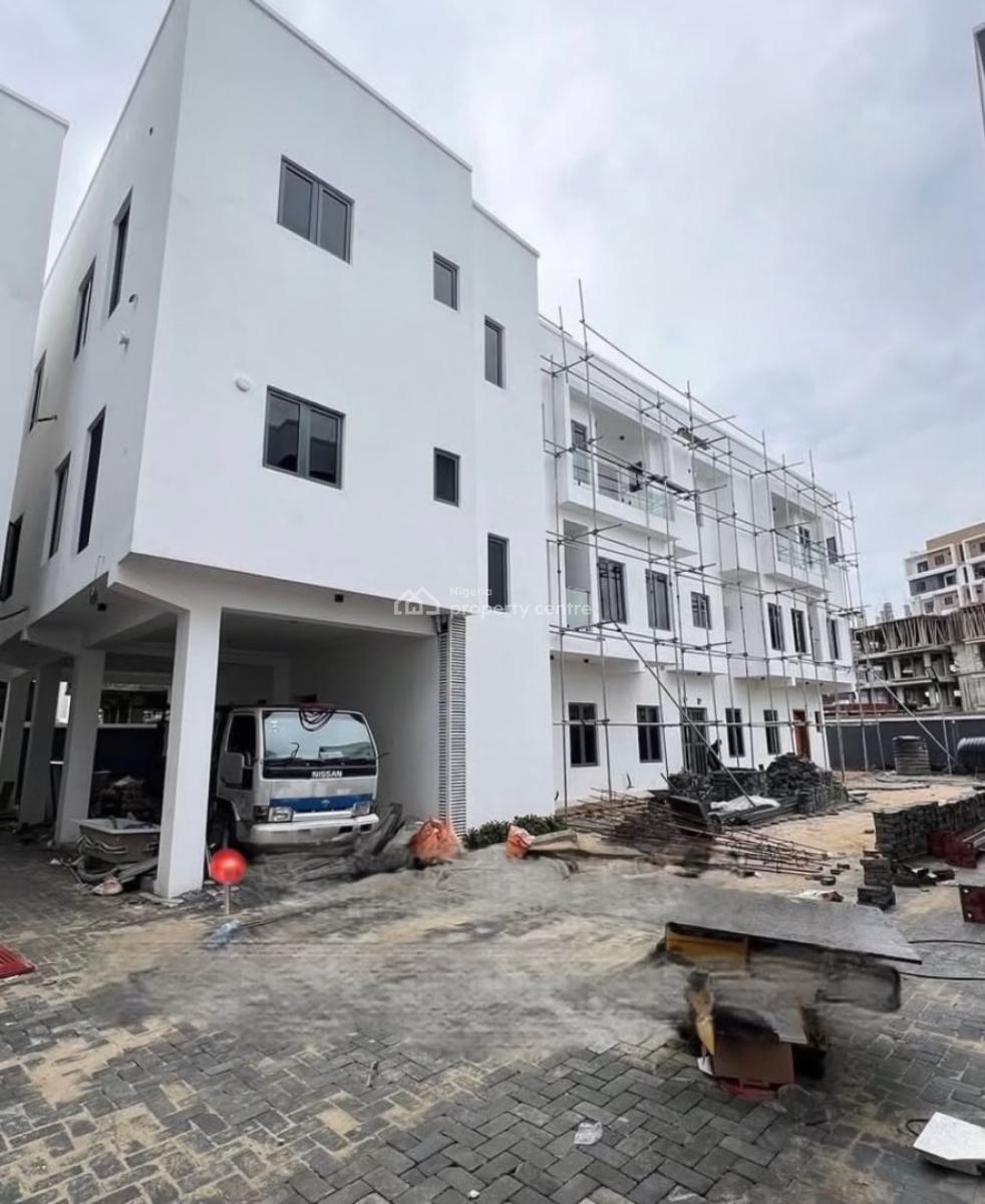 Luxury and Spacious 2 Bedroom Penthouse, Lekki Phase 1, Lekki, Lagos, Flat / Apartment for Rent