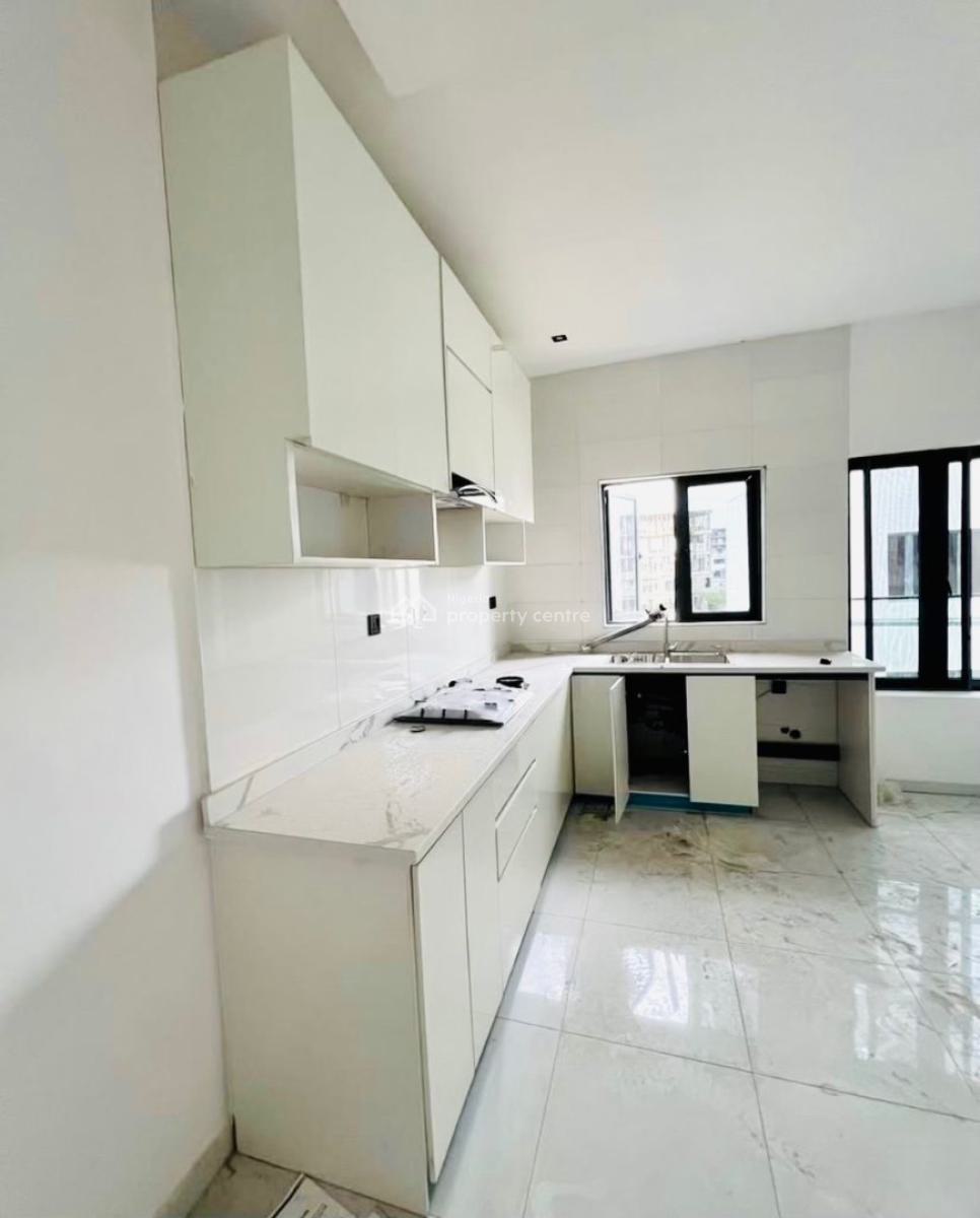2 Bedroom Penthouse, Freedom Way, Lekki Phase 1, Lekki, Lagos, Flat / Apartment for Rent